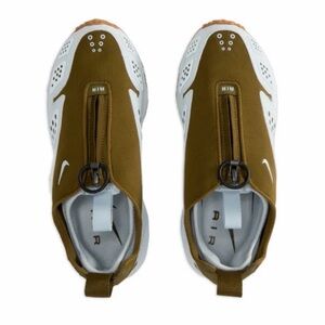 Nike Air Max SNDR Sneakers SIZE 9